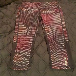 Cropped work out leggings